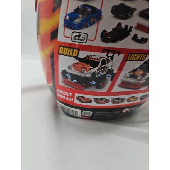 Metal Machines Speed Heroes Red by Zuru 20+ Surprises Build Your Car - Picture 11 of 12